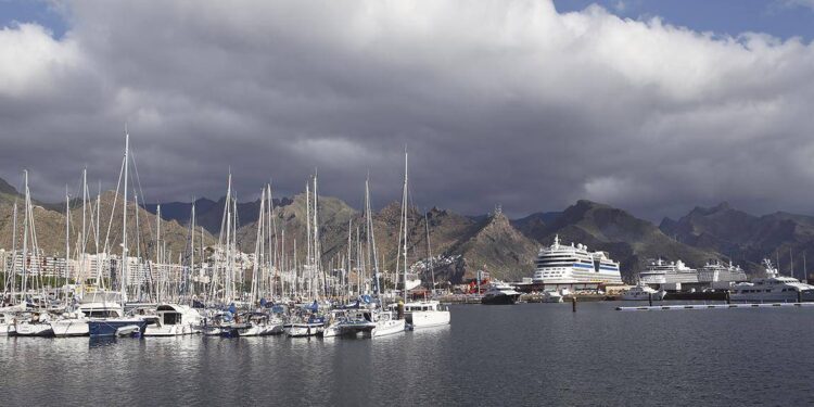 Tenerife cerró 2024 con un incremento del 19% en pasajeros de cruceros