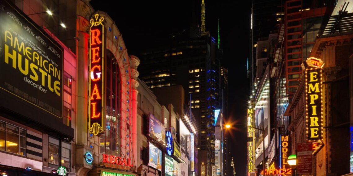 Una bloguera cautivada por el cine se mudó a Estados Unidos y ahora no volvería ni de viaje: estos son sus motivos