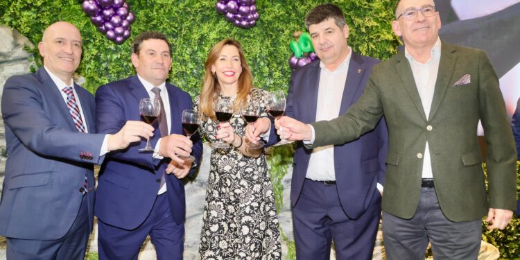 Zaragoza muestra en FITUR sus atractivos como Capital Mundial de la Garnacha, el proyecto turístico 'más ambicioso'. Noticia. Turismo de Zaragoza. Ayuntamiento de Zaragoza