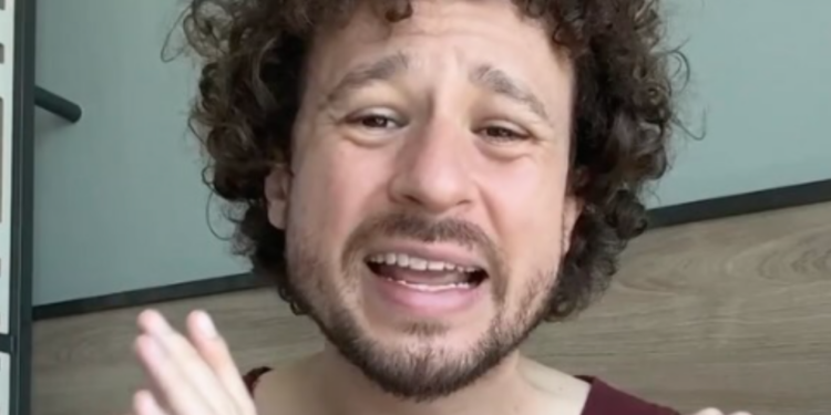 Luisito Comunica estalla contra taxistas por altas tarifas en su viaje a la playa ¡Le cobraron 2 mil pesos!