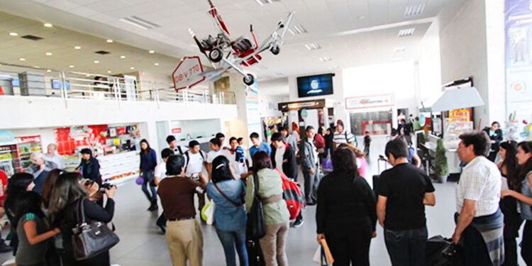 AREQUIPA: SIETE VUELOS SUSPENDIDOS - T News
