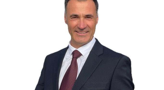 Alma Cruceros incorpora a David Lecumberri como director general del Hotel de su crucero Ocean Victory