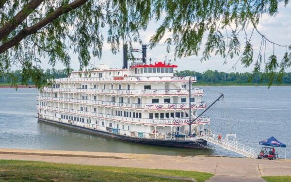 American Cruise Lines adelanta mayor temporada en río Mississippi