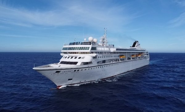 Camarones recibe al primer crucero de la temporada: el Odyssey, de bandera de Bahamas