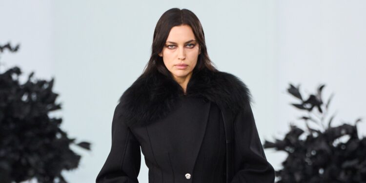 Blumarine Fall 2025 Ready-to-Wear Collection