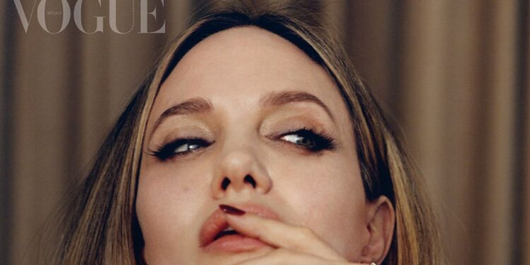 Estos son los trucos para disimular las líneas de expresión de la boca con maquillaje y rejuvenecer al instante