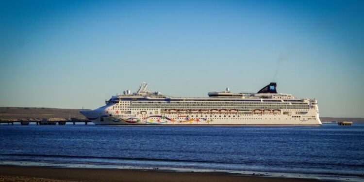 En una exitosa temporada de cruceros el Norwegian Star arribó nuevamente a Puerto Madryn