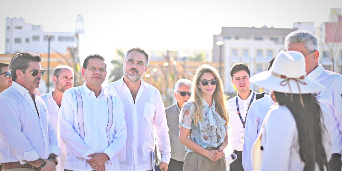 Analizan alcaldesa y gobierno federal proyecto para la llegada de cruceros a Veracruz