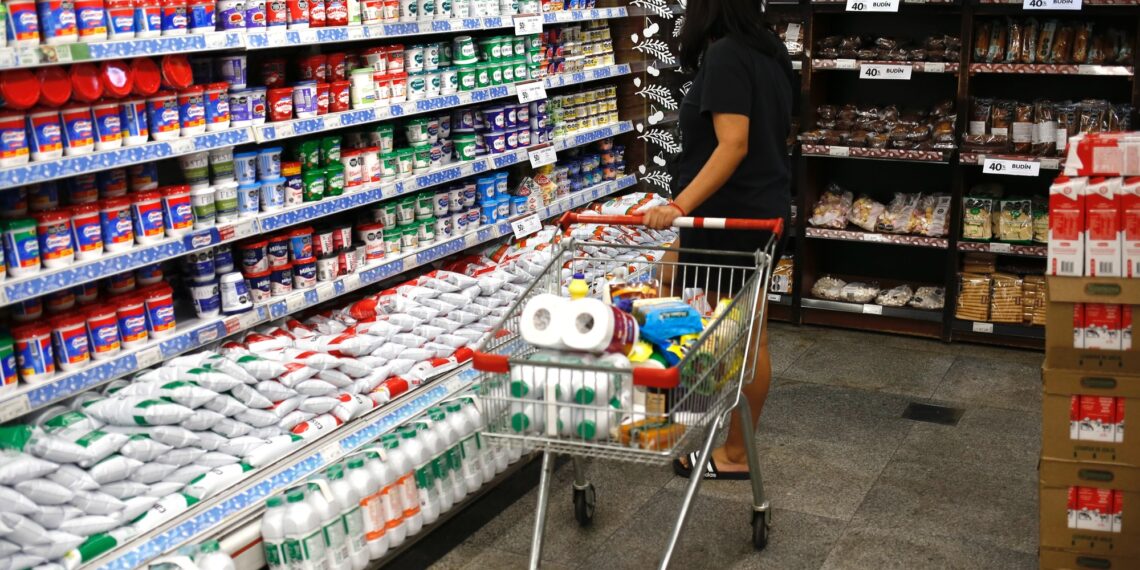 cae la leche y la carne pero se venden más autos y viajes al exterior