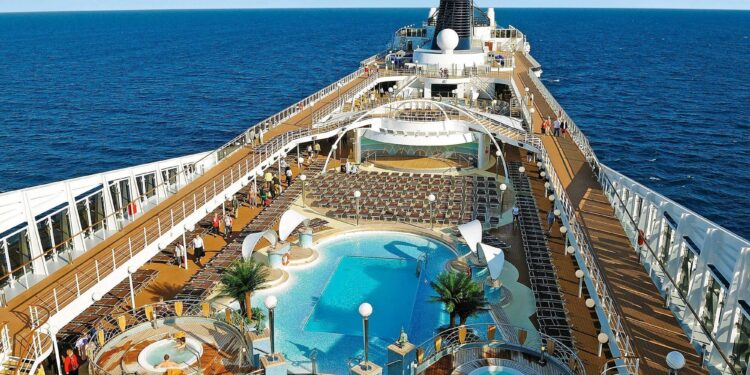 la Armada intensifica la búsqueda