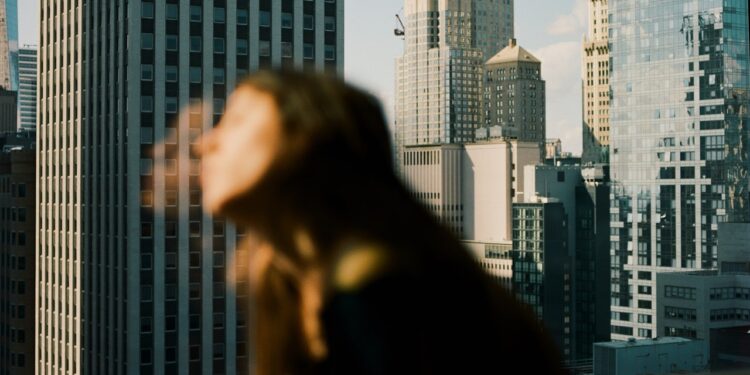 The Secret to Making Long-Distance Relationships Work