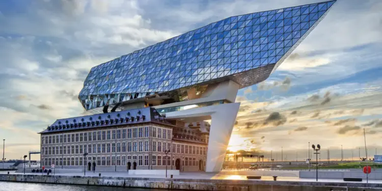 Las edades paralelas de Flandes