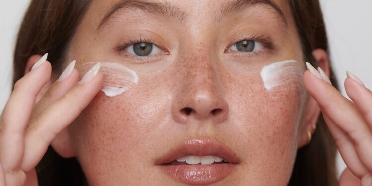 The Best Skincare for Rosacea to Calm Redness and Soothe Irritation