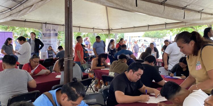 Personal para Industria Turística es lo Que Más se Requiere en Ferias del Empleo - Diario Cambio 22