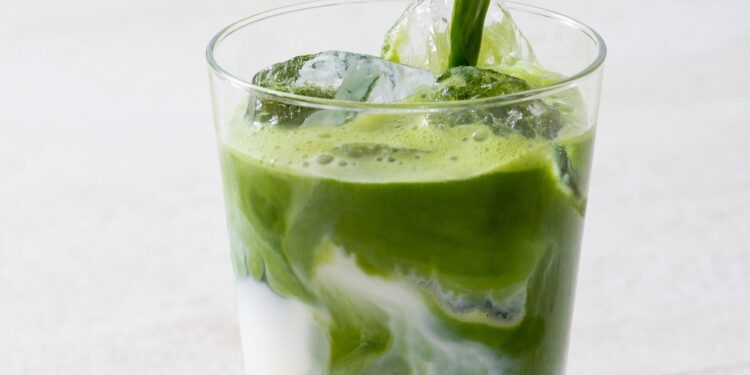 Bloated? Try Drinking Green Tea With Milk