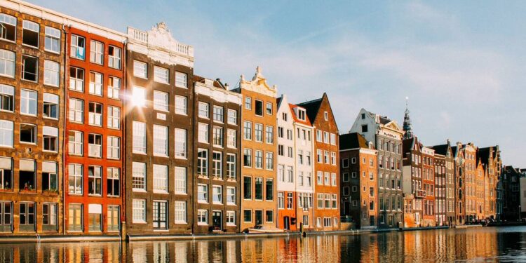 Ámsterdam elegida destino más popular de la primavera