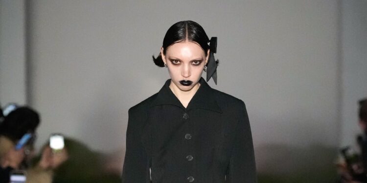 Avavav Fall 2025 Ready-to-Wear Collection