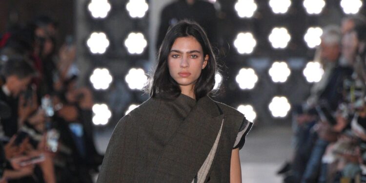 Sacai Fall 2025 Ready-to-Wear Collection