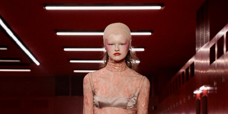 Valentino Fall 2025 Ready-to-Wear Collection