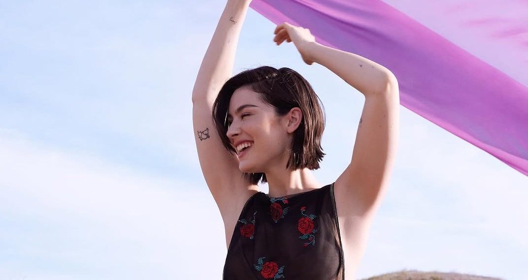 Gracie Abrams's Beauty Inspiration? The Crowd at Her Shows