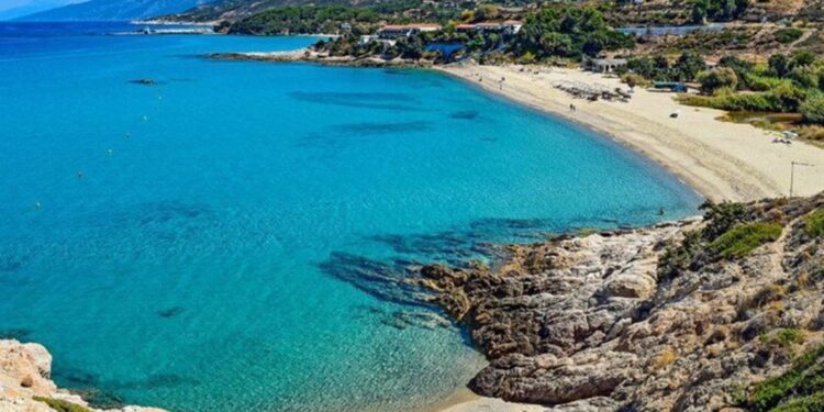 Los ingresos por viajes se disparan en Grecia