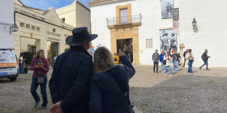 El gasto turístico de los españoles aumenta un 5,9 % en 2024, pero los viajes se reducen un 0,8 %