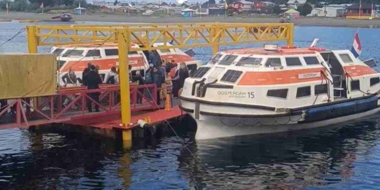 Emporcha y Empormontt intercambian valiosa experiencia sobre la operación de cruceros