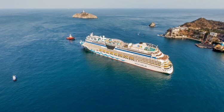 Dos cruceros en Santa Marta con más de más de 2.200 turistas internacionales