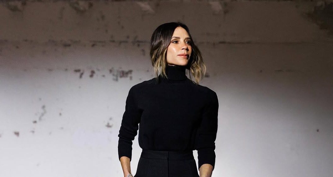 Victoria Beckham Takes Beauty Inspo from the Olsens