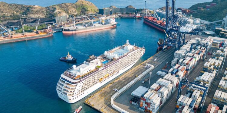 ¡De Lujo! Santa Marta recibió por primera vez un crucero de magnates