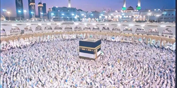 Agencias de viajes en Emiratos piden aclaraciones sobre las visas para Umrah