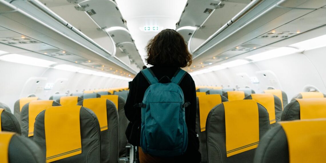 alertan de viajes de pesadilla de solo 10 personas por avión y apuntan a España entre las afectadas