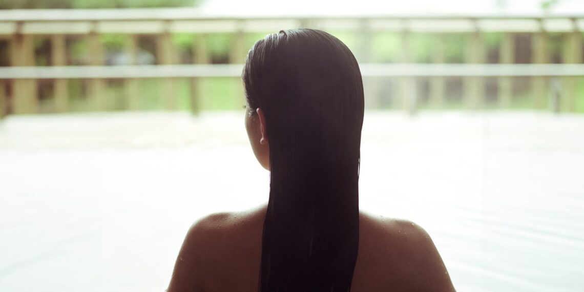 How Visiting Bathhouses Helped Me Finally Feel At Home in My Own Body