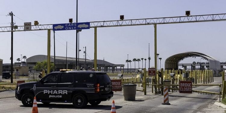 turistas mexicanos evitan al país por Trump y economía