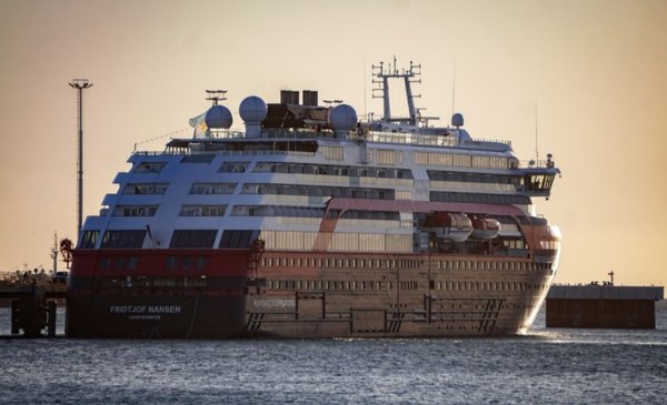 Con el crucero Fridtjof Nansen culmina la temporada de cruceros