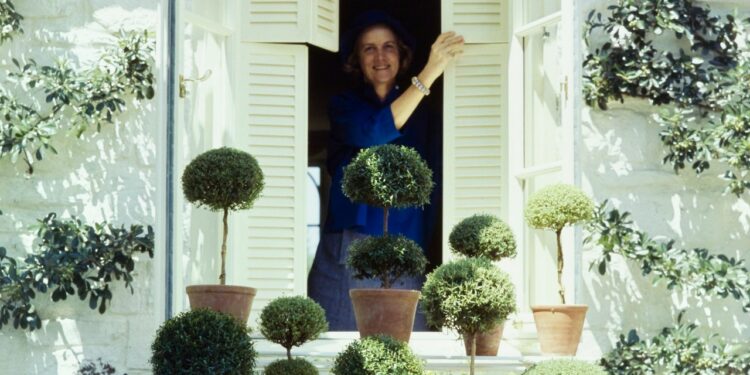 From the Archives: Bunny Mellon on Her Green Flowers and Herb Trees