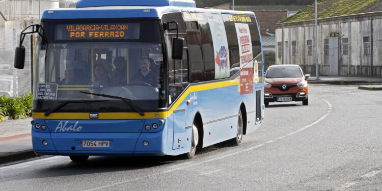 El Vaibús se asienta en Vilagarcía con más de 4.000 recargas y 129.424 viajes a lo largo del año pasado