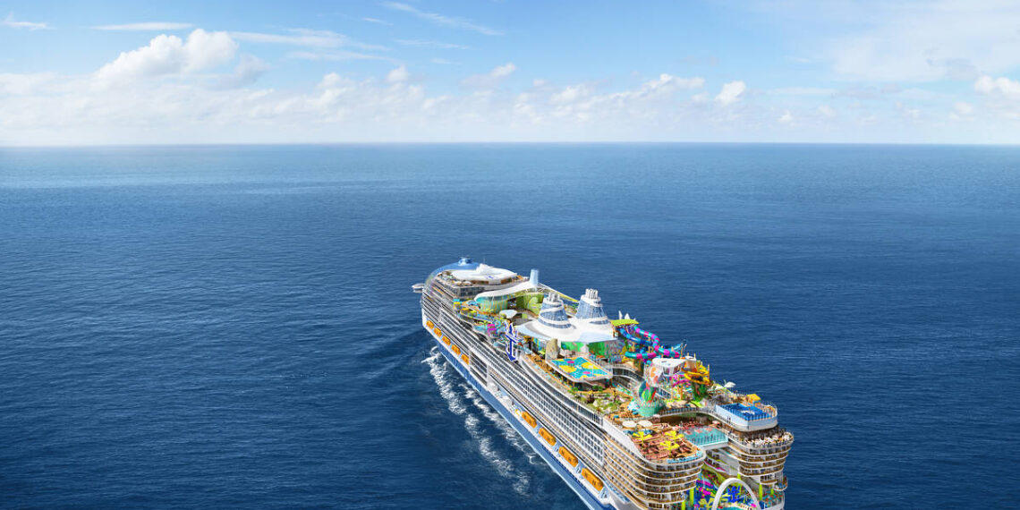 El crucero más grande del mundo, más largo que el Camp Nou, en Barcelona
