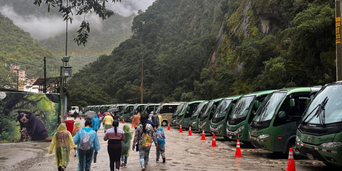 Semana Santa impulsa turismo interno en Perú con 212 millones de dólares en movimiento económico
