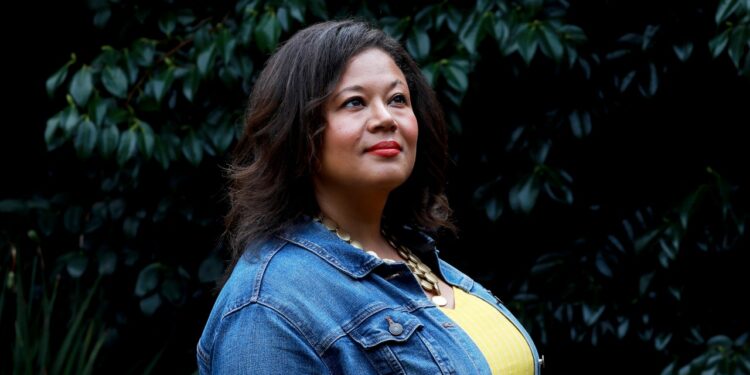 In Jasmine Guillory’s ‘Flirting Lessons,’ Black Queer Love Is Given the Romance-Novel Treatment It Deserves