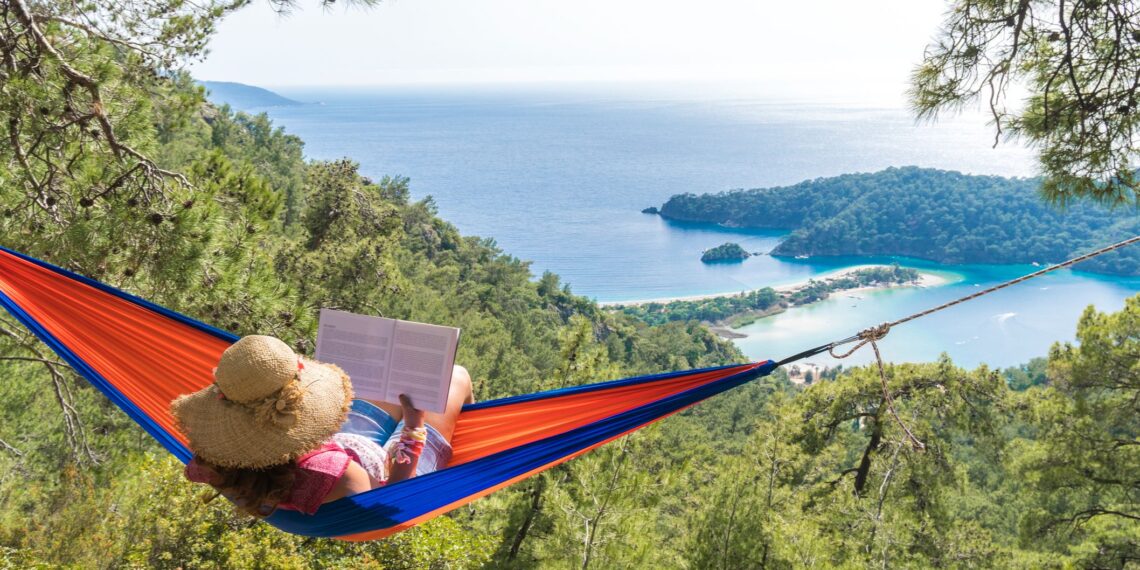 Grandes viajes para Semana Santa en nueve libros