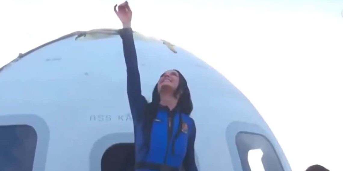 Katy Perry y Lauren Sanchez hacen historia en su viaje al espacio