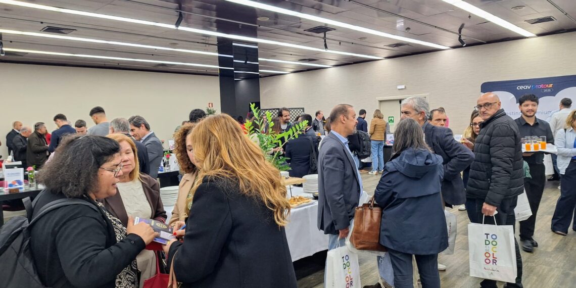 CEAV Protour llega por primera vez a Oporto y reúne a casi 140 profesionales