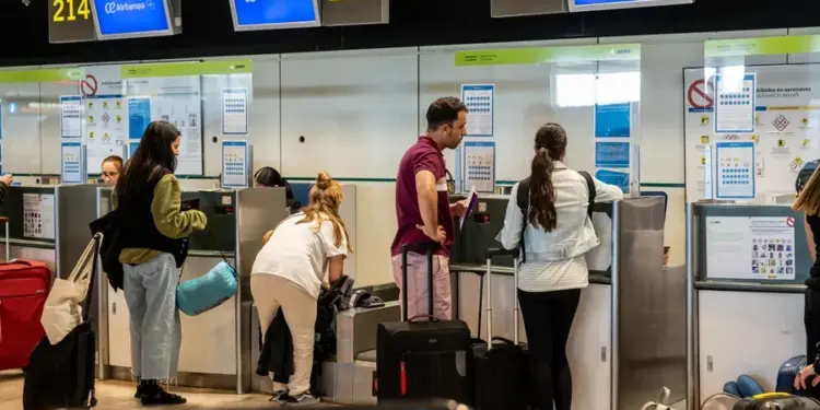 Los viajes españoles a EEUU caen un 15 % desde la llegada de Trump