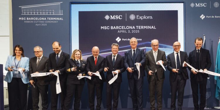 MSC inaugura su terminal de cruceros en Barcelona coincidiendo con la escala del EXPLORA II