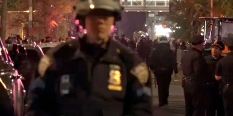 Canadienses cancelan en masa sus viajes a EE.UU. en respuesta a las pol&iacute;ticas de Trump