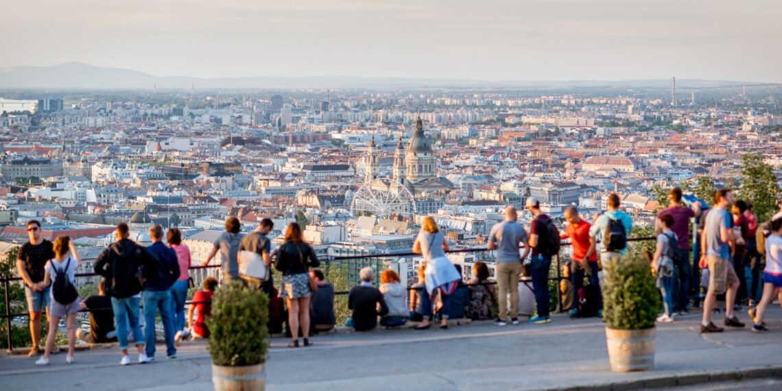 Los cinco viajes que más venden las agencias de Granada para Semana Santa
