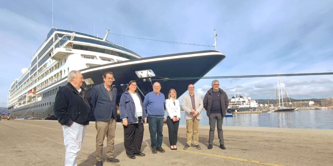 Los puertos de Palamós y Roses prevén la visita de 82 cruceros esta temporada