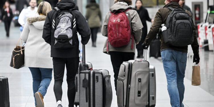 Miles de turistas cancelan viajes a EE.UU. y se van a Europa y el Caribe