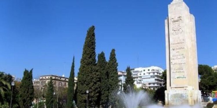 Palma protege el monumento al crucero Baleares, responsable de la 'desbandá' en Málaga